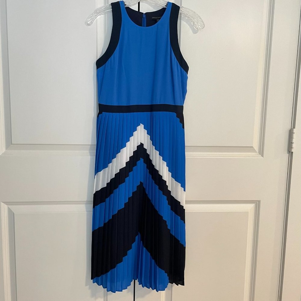 BNWT Banana Republic Chevron Pleated Midi Dress (Petite 00, Blue/Navy/White)